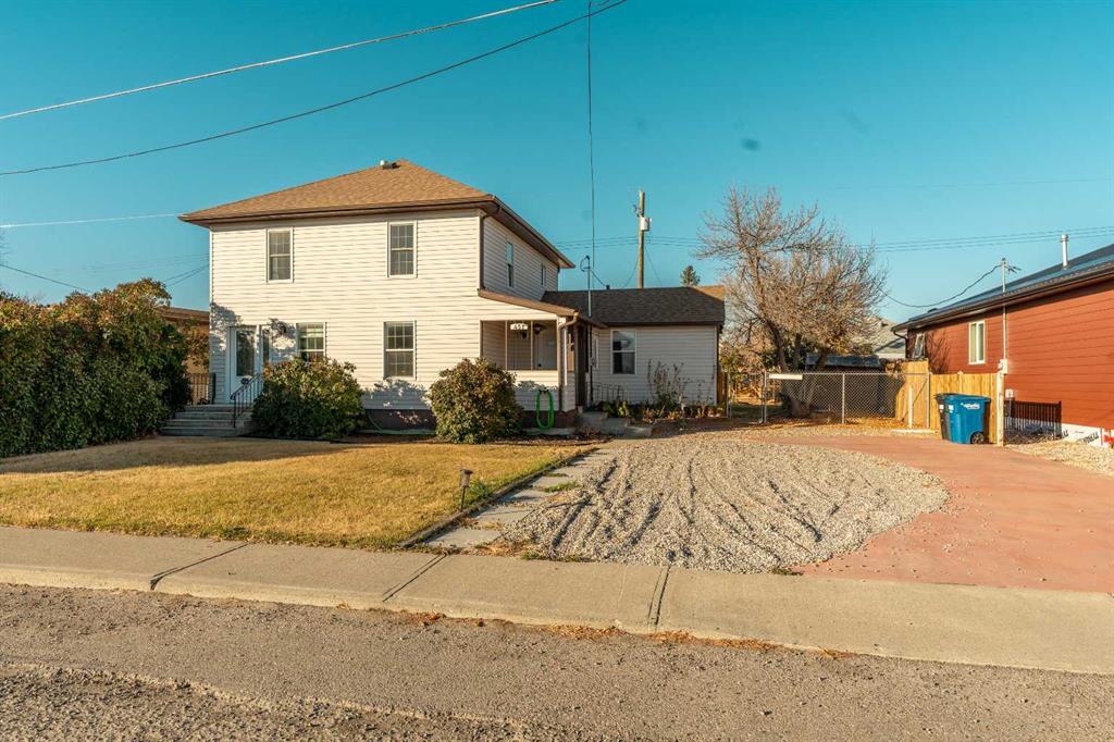 Picture of 451 20 Street , Fort Macleod Real Estate Listing
