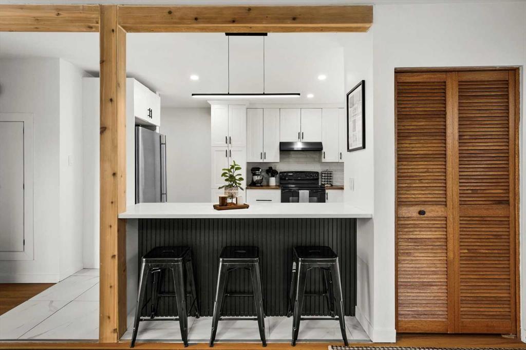 Picture of 5231 Sheldon Place NW, Calgary Real Estate Listing