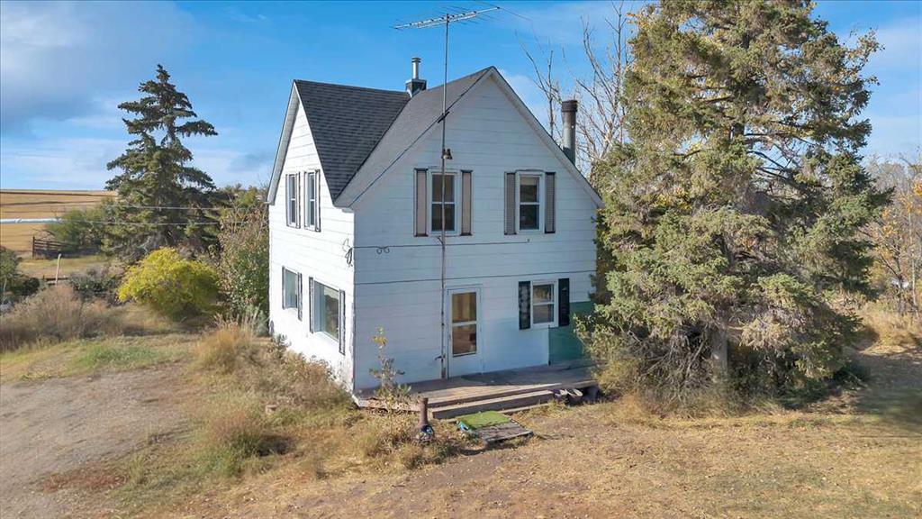Picture of 234075 Township Road 280  , Rural Wheatland County Real Estate Listing