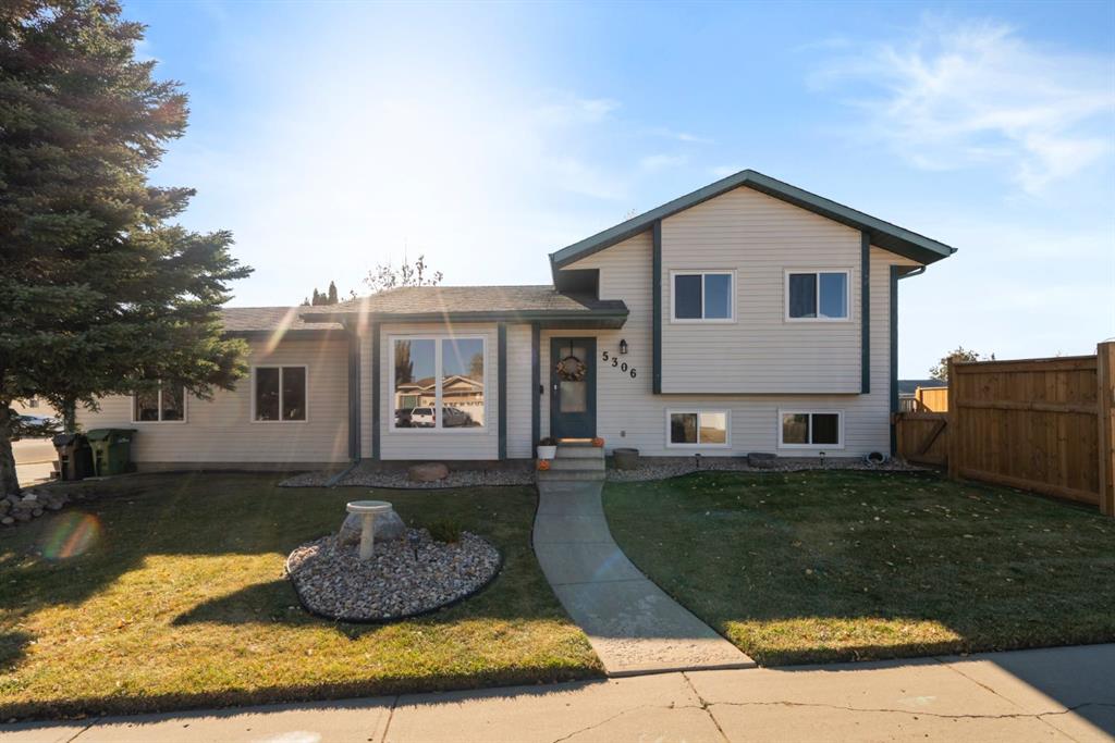 Picture of 5306 66 Street , Camrose Real Estate Listing