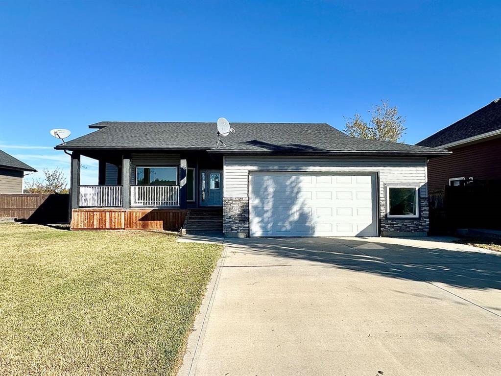Picture of 36 Cottonwood Crescent , Rosemary Real Estate Listing