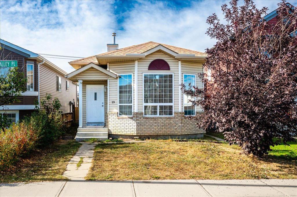 Picture of 29 Martinvalley Place NE, Calgary Real Estate Listing