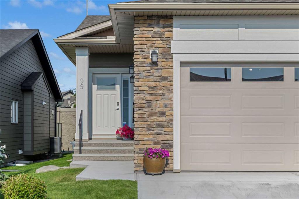 Picture of 99 Sierra Morena Manor SW, Calgary Real Estate Listing