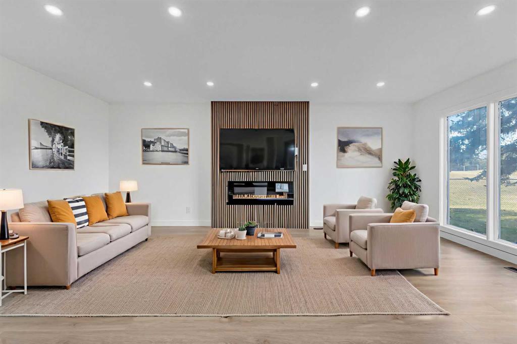 Picture of 48, 336 Rundlehill Drive NE, Calgary Real Estate Listing