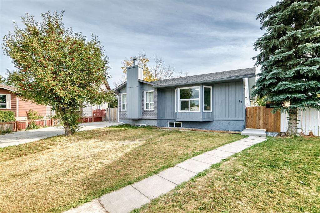 Picture of 19 Rundlelawn Court NE, Calgary Real Estate Listing
