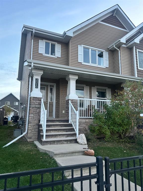 Picture of 221 Callen Drive , Fort McMurray Real Estate Listing
