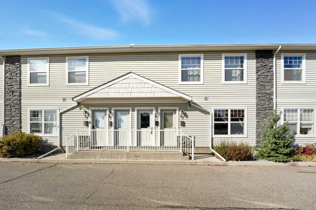 Picture of 41, 20 Jacobs Close , Red Deer Real Estate Listing