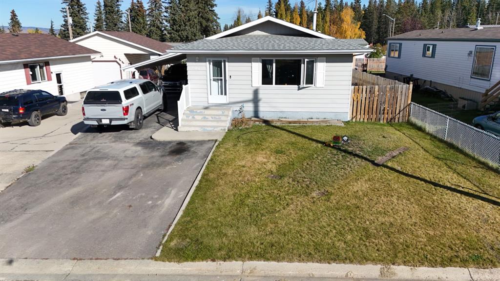 Picture of 104 ASPEN Street , Hinton Real Estate Listing