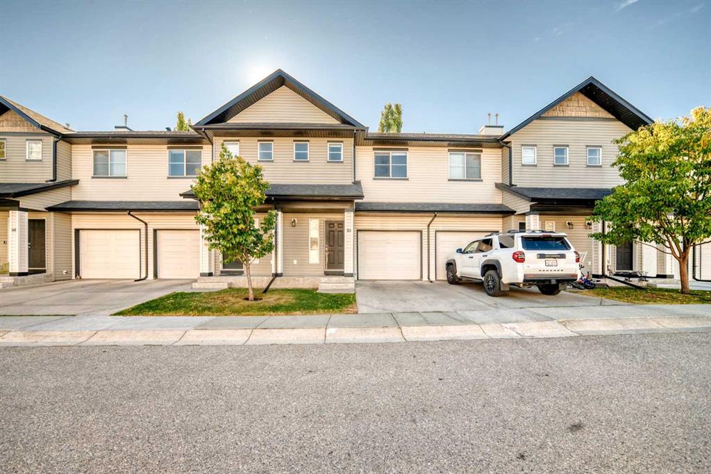 Picture of 50 Everridge Gardens SW, Calgary Real Estate Listing