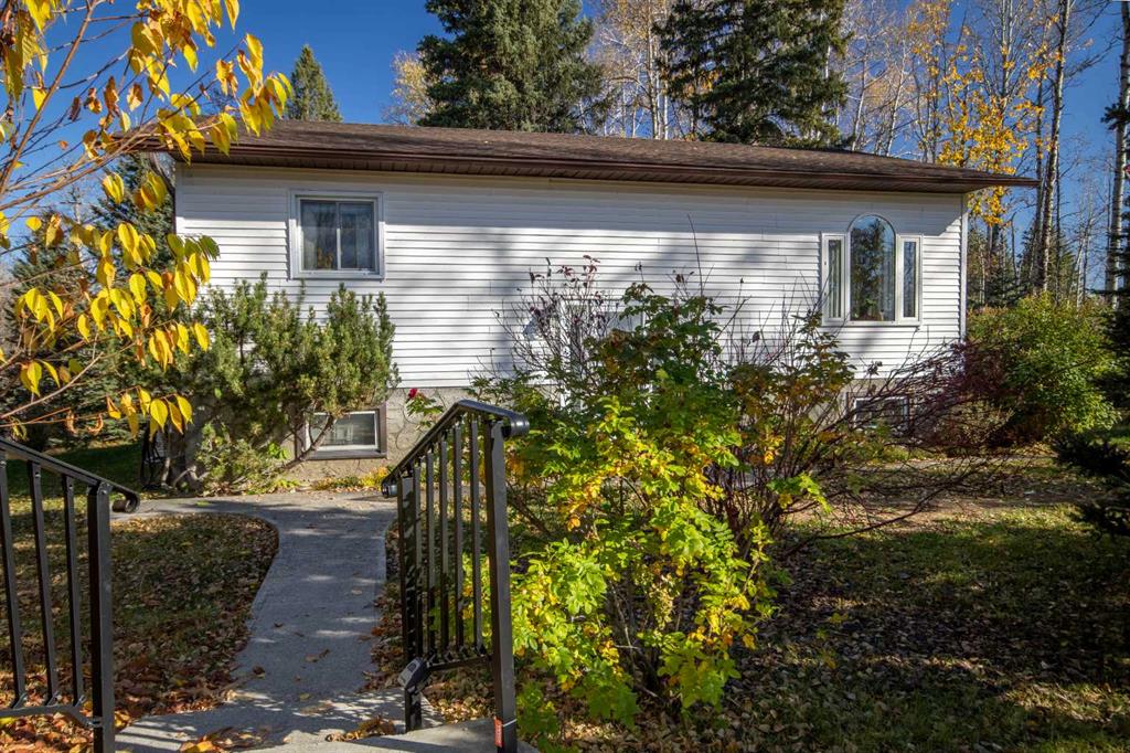 Picture of 33449 Highway 584  , Rural Mountain View County Real Estate Listing