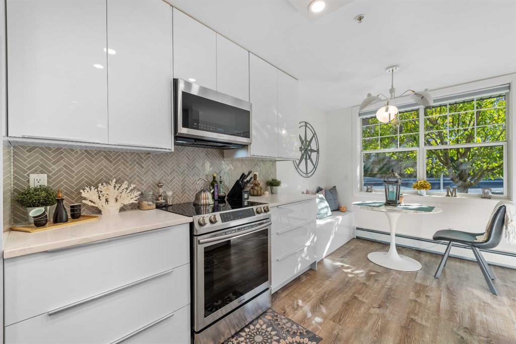 Picture of 1, 2212 34 Avenue SW, Calgary Real Estate Listing
