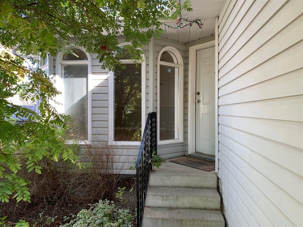 Picture of 5109 6 Street , Coalhurst Real Estate Listing