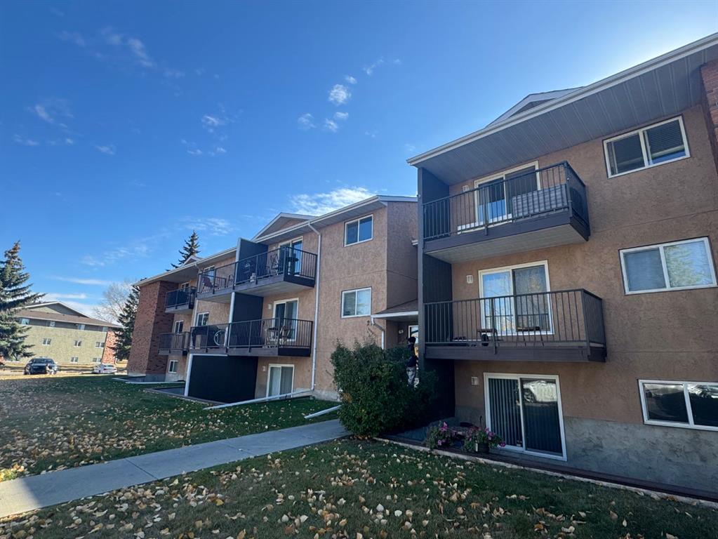 Picture of 106, 27 Bennett Street , Red Deer Real Estate Listing
