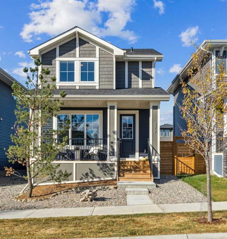 Picture of 377 Sundown Road  , Cochrane Real Estate Listing