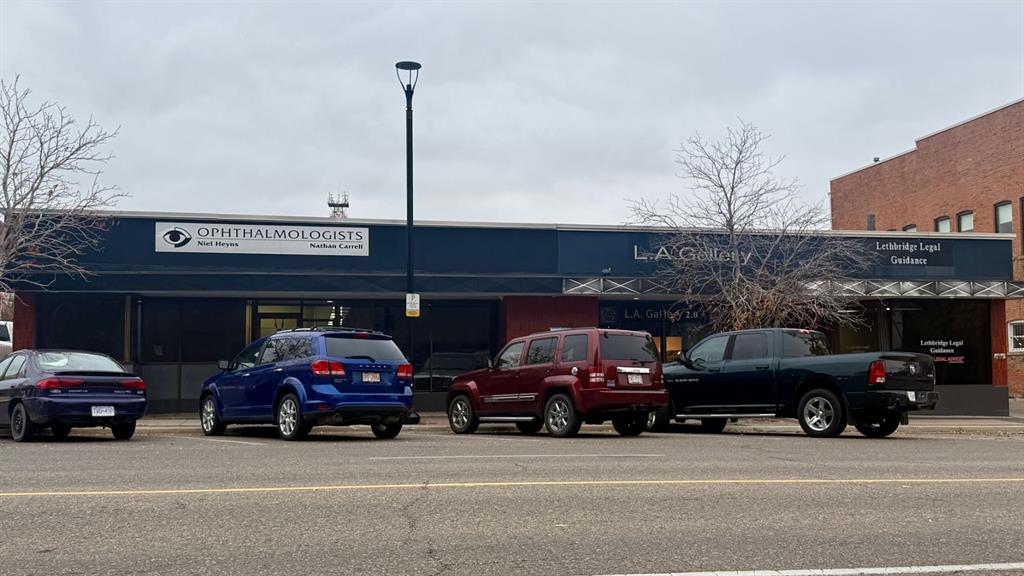 Picture of 417 5 Street S, Lethbridge Real Estate Listing