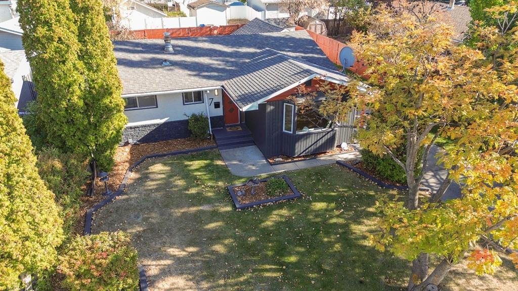 Picture of 7 Stirling Close , Red Deer Real Estate Listing