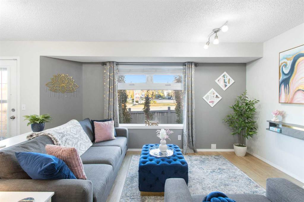Picture of 206 Mt Aberdeen Manor SE, Calgary Real Estate Listing