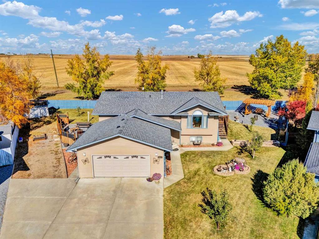Picture of 833 1 StreetClose W, Bassano Real Estate Listing