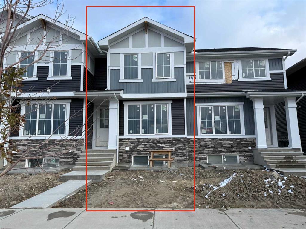 Picture of 330 Sundown Road , Cochrane Real Estate Listing
