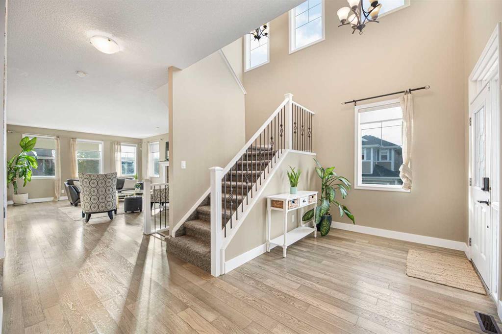 Picture of 79 Ridge View Close , Cochrane Real Estate Listing