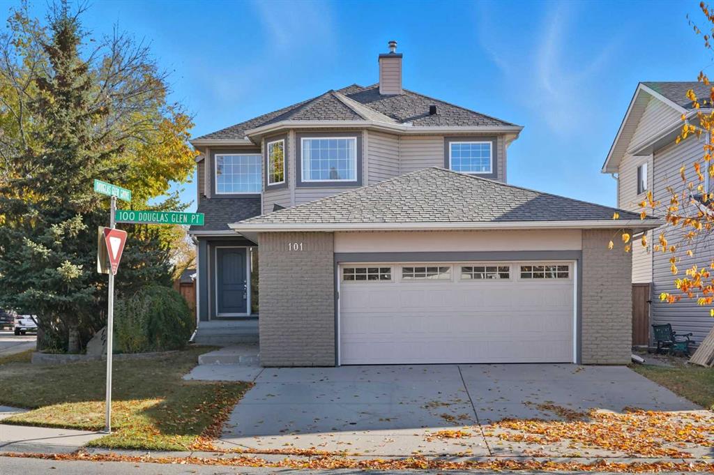 Picture of 101 Douglas Glen Point SE, Calgary Real Estate Listing