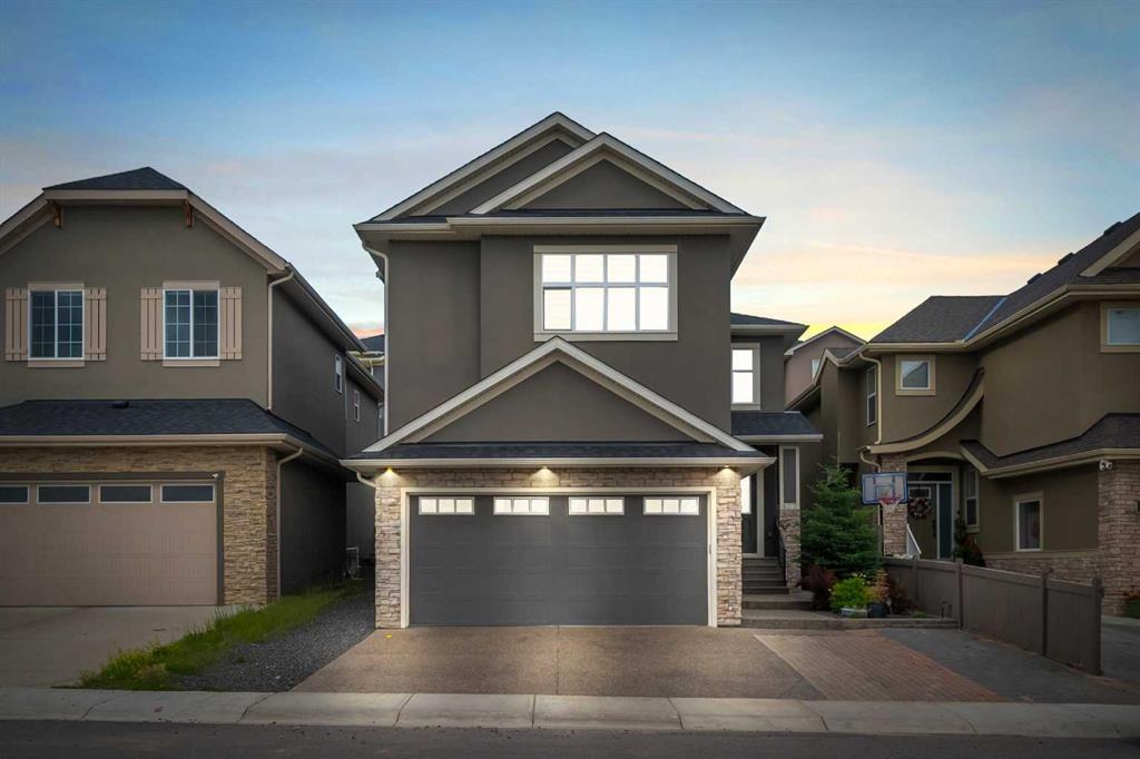Picture of 127 Evansview Road NW, Calgary Real Estate Listing