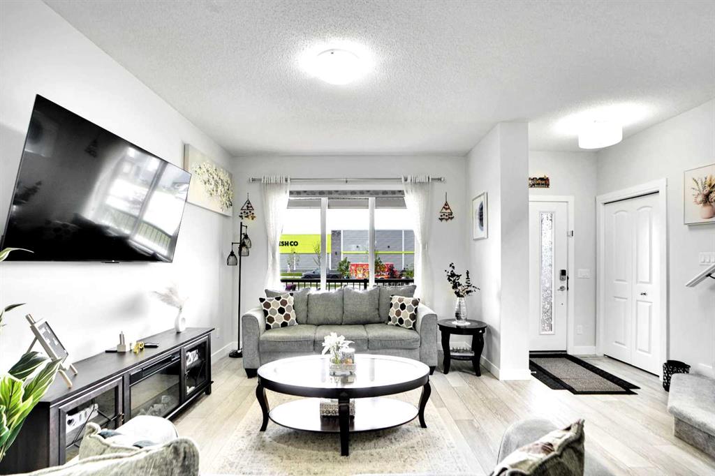Picture of 1182 Cornerstone Boulevard NE, Calgary Real Estate Listing