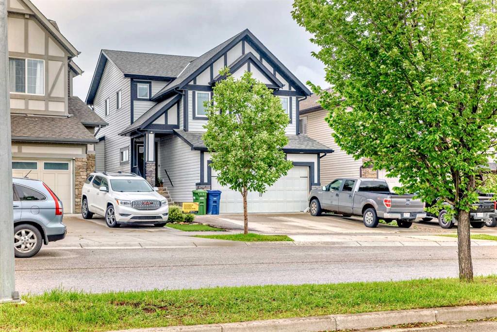 Picture of 165 Hillcrest Drive SW, Airdrie Real Estate Listing