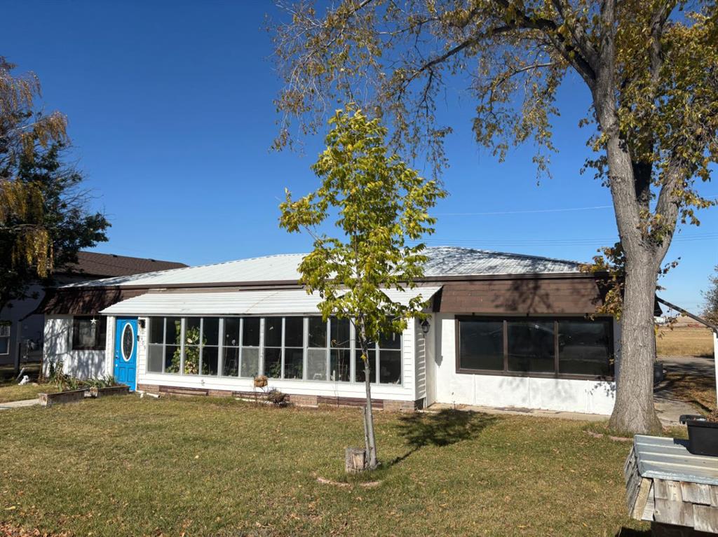 Picture of 409 1 Avenue S, Coutts Real Estate Listing