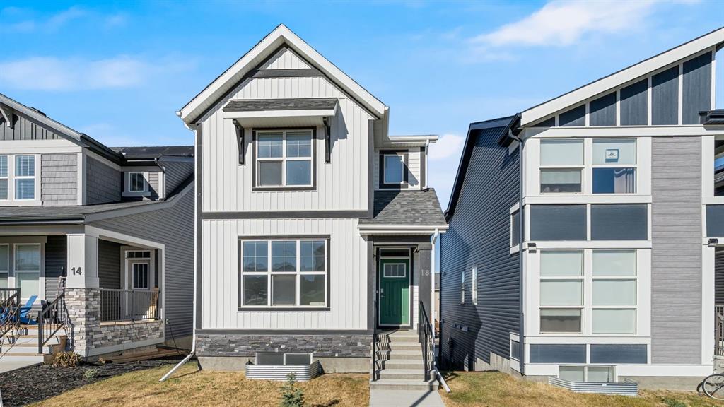 Picture of 18 Amblehurst Path NW, Calgary Real Estate Listing