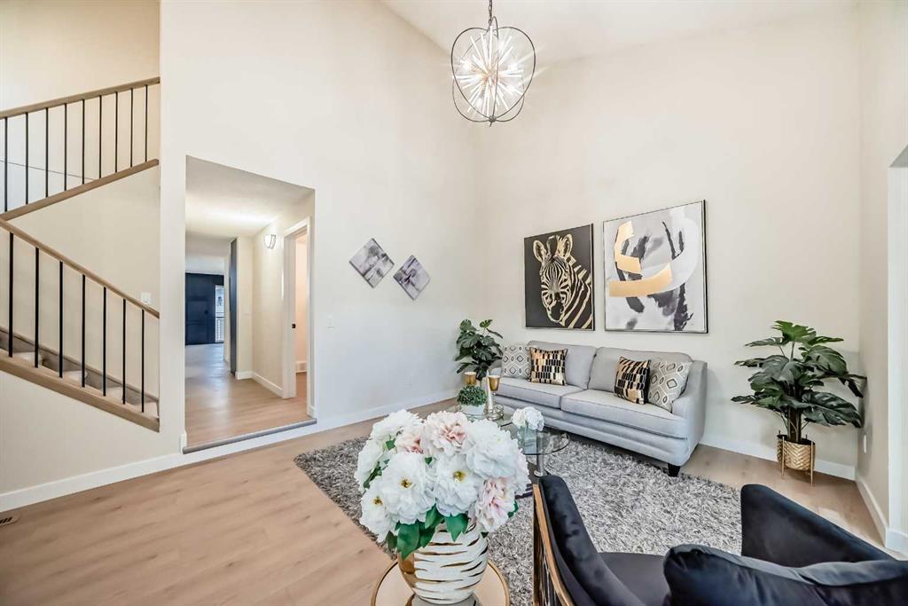 Picture of 311 Shawnessy Drive SW, Calgary Real Estate Listing
