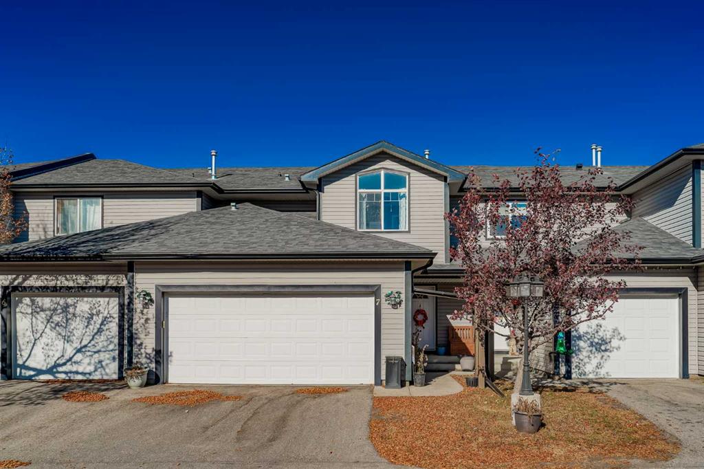 Picture of 7, 102 Canoe Square SW, Airdrie Real Estate Listing