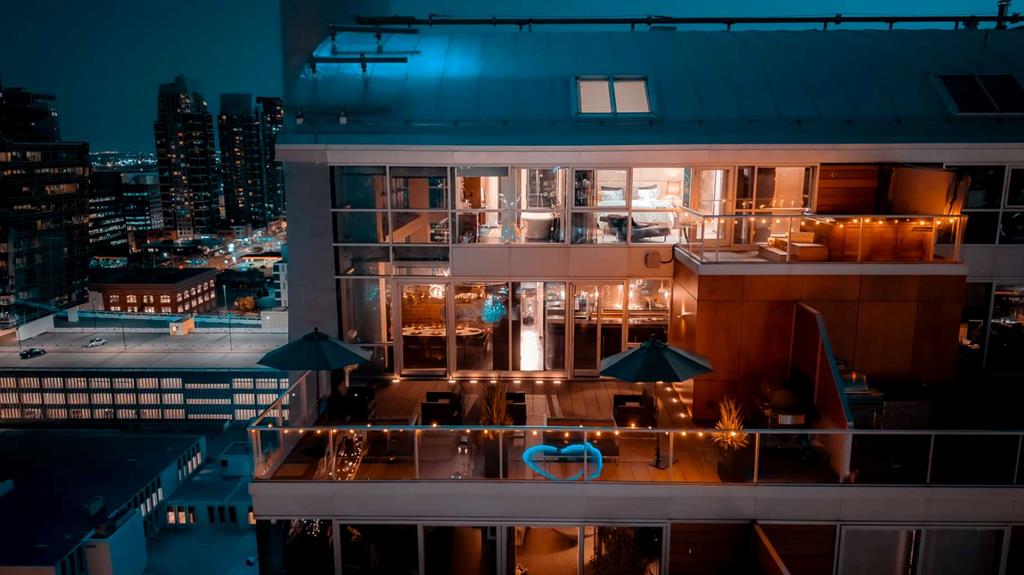 Picture of 2004, 108 9th Avenue SW, Calgary Real Estate Listing