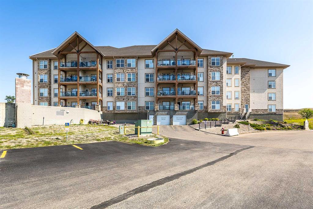 Picture of 329, 201 River Ridge Drive NW, Medicine Hat Real Estate Listing