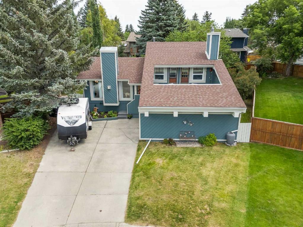 Picture of 16 Deer Ridge Court SE, Calgary Real Estate Listing
