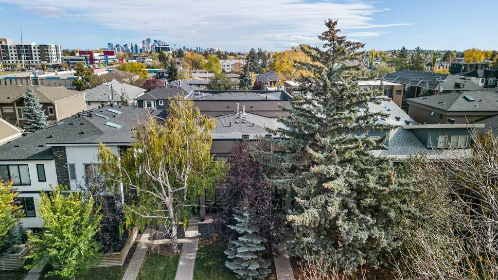 Picture of 2, 1926 36 Street SW, Calgary Real Estate Listing