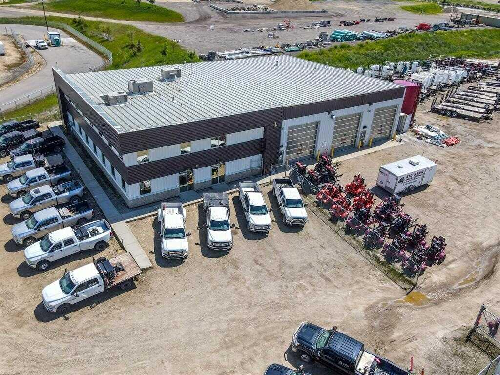 Picture of 5 Sylvaire Close , Sylvan Lake Real Estate Listing