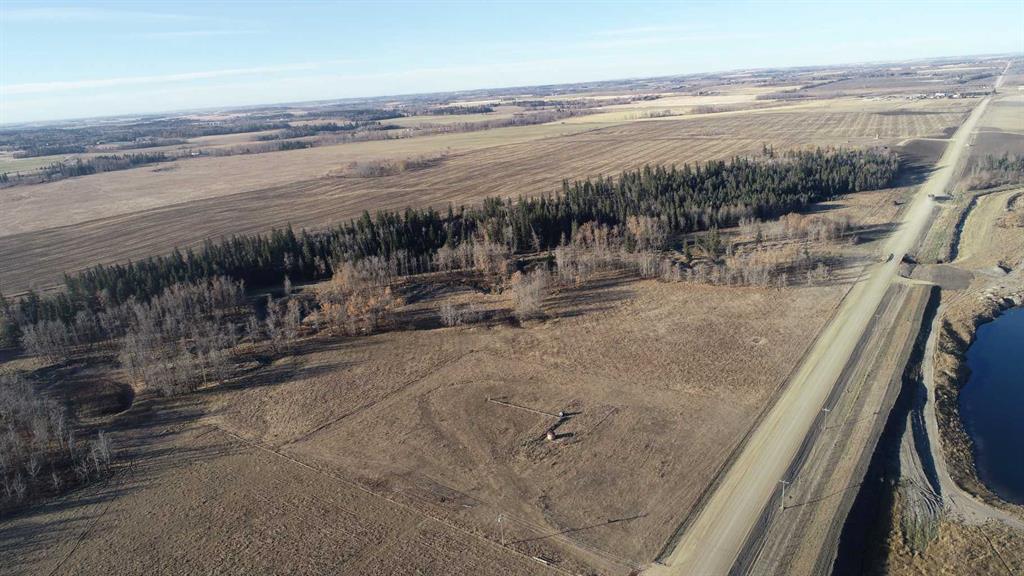 Picture of 424 Township Road , Rural Ponoka County Real Estate Listing