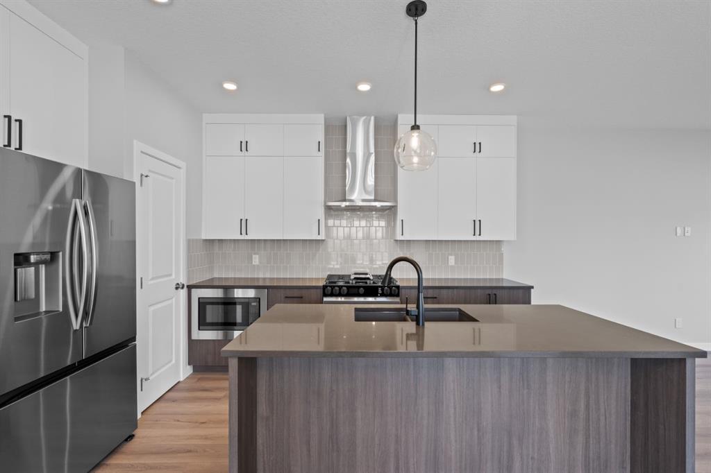 Picture of 460 Lewiston Landing NE, Calgary Real Estate Listing