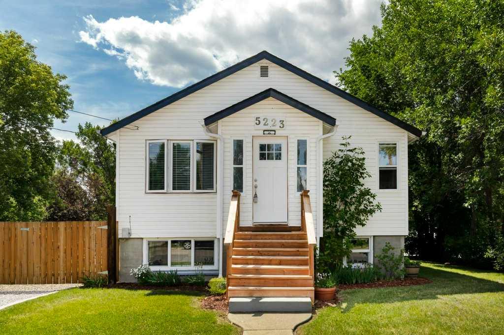 Picture of 5223 3 Street W, Claresholm Real Estate Listing