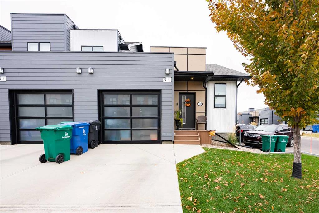 Picture of 4, 59 Aquitania Circle W, Lethbridge Real Estate Listing