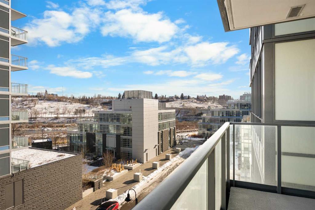 Picture of 503, 128 2 Street SW, Calgary Real Estate Listing