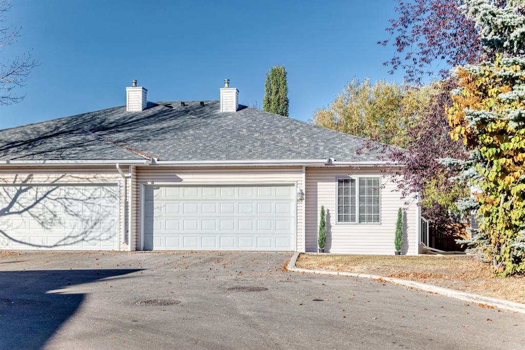 Picture of 126 Hawkstone Manor NW, Calgary Real Estate Listing
