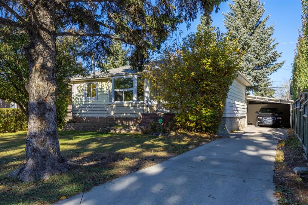 Picture of 7932 36 Avenue NW, Calgary Real Estate Listing