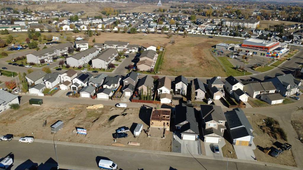 Picture of 74 Sunwood Crescent SW, Medicine Hat Real Estate Listing