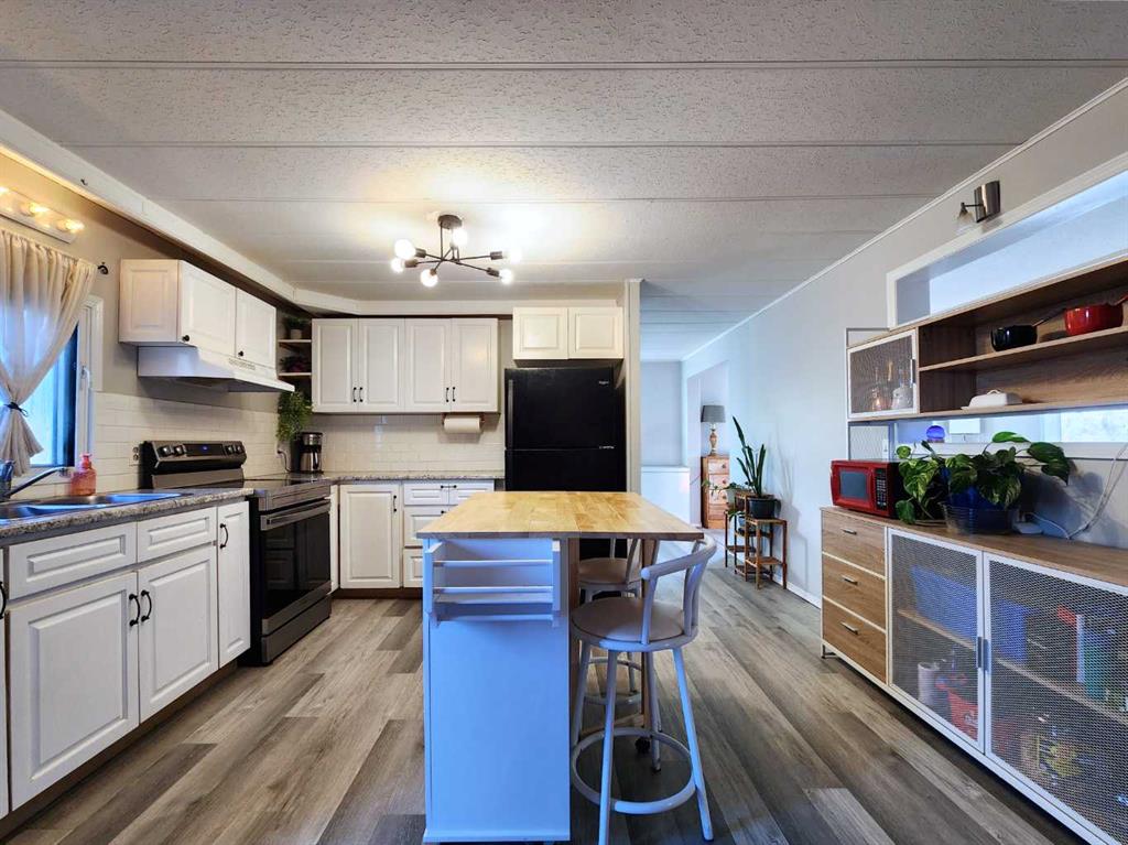 Picture of 34 Willow Road W, Claresholm Real Estate Listing