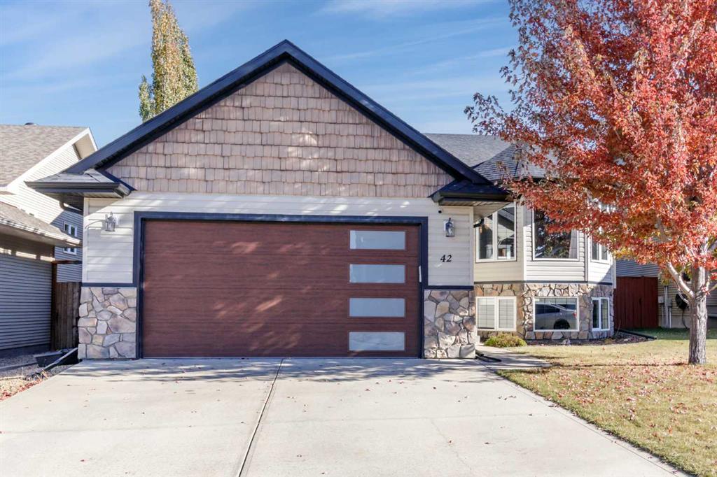 Picture of 42 Lindman Close , Sylvan Lake Real Estate Listing