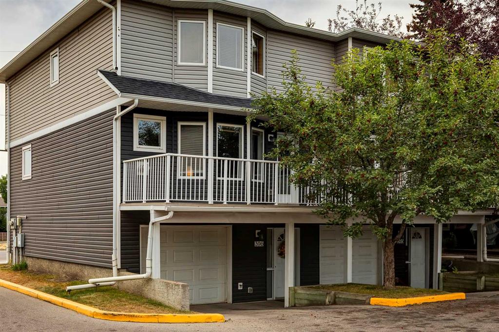 Picture of 396 Regal Park NE, Calgary Real Estate Listing