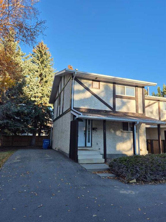 Picture of 1, 20 Laval Boulevard W, Lethbridge Real Estate Listing