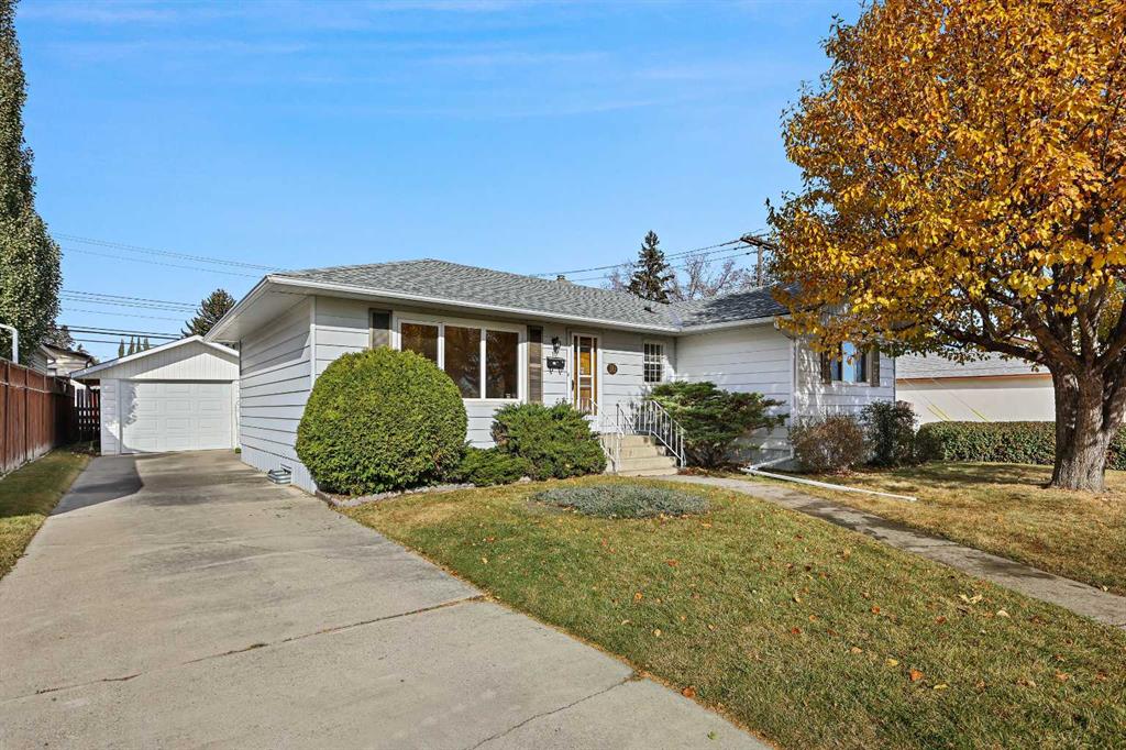 Picture of 10 Glamorgan Drive SW, Calgary Real Estate Listing